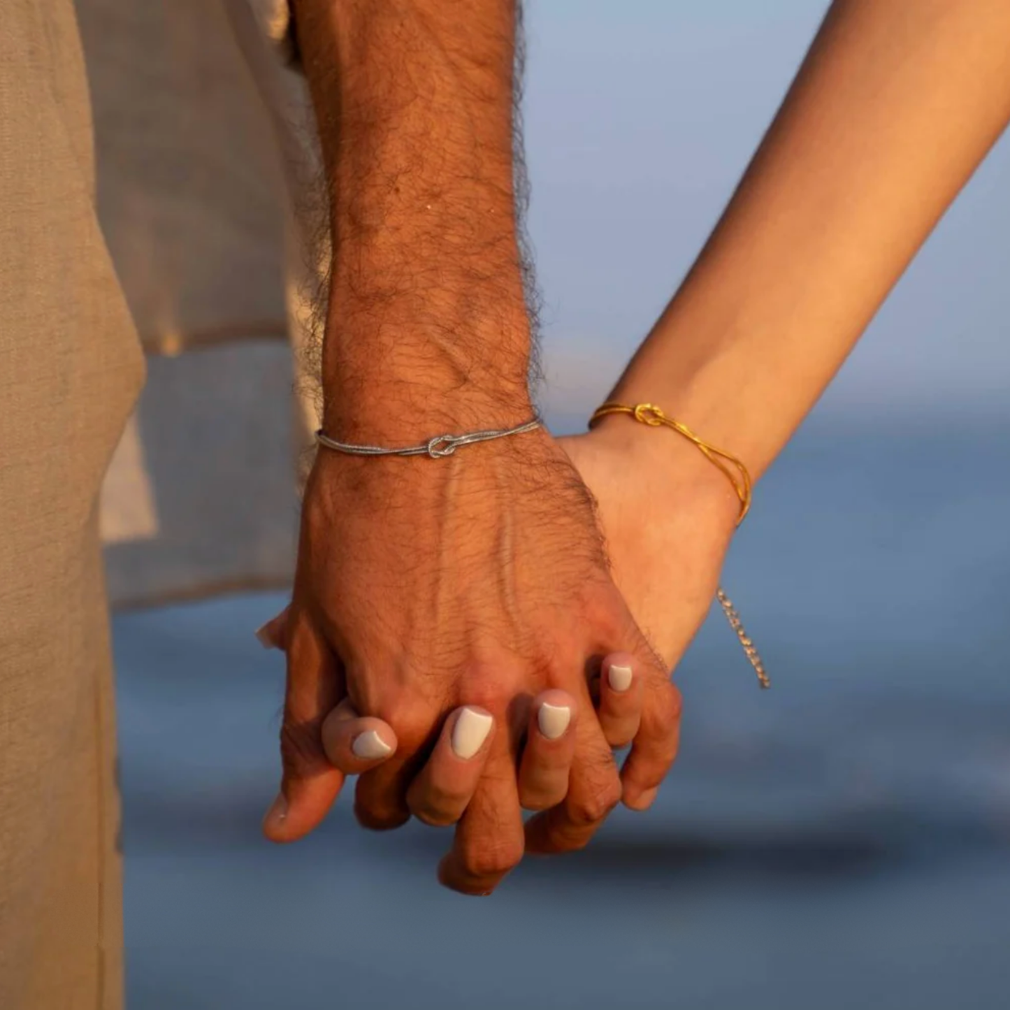 Bracelet à nœud minimaliste
