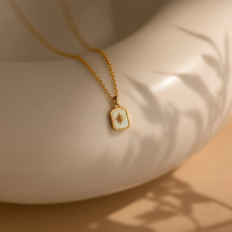 Collier Étoile du Nord avec Pierre de Naissance