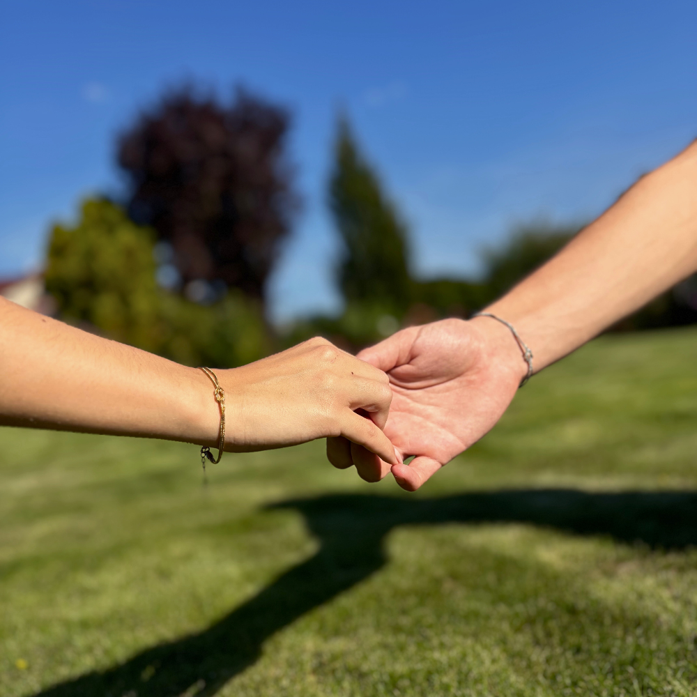 Bracelet Minimal Nœud d’Amour