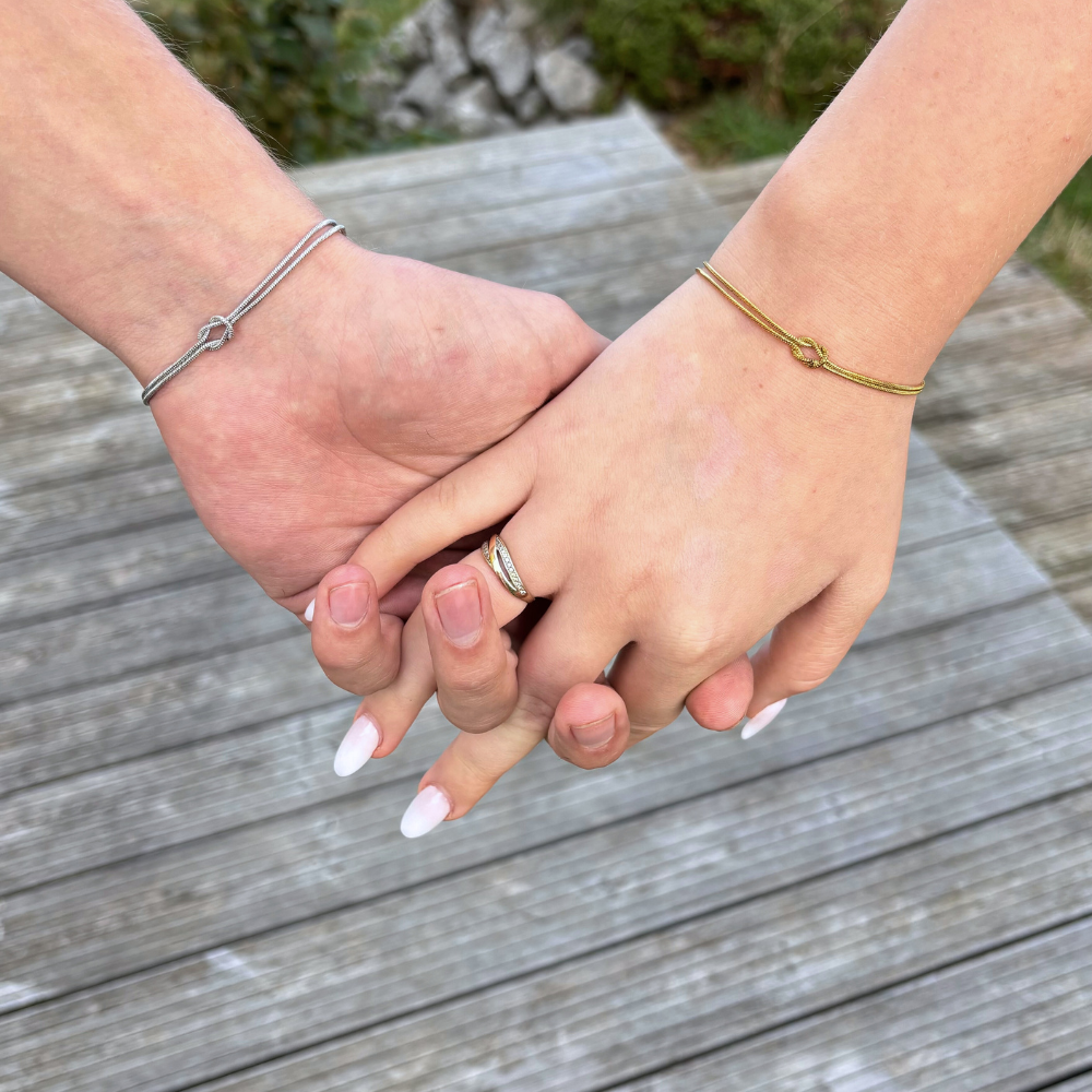 Bracelet Minimal Nœud d’Amour