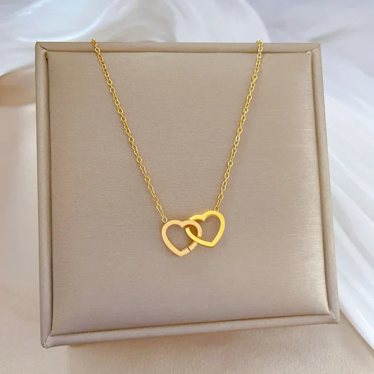 Collier Cœurs Entrelacés