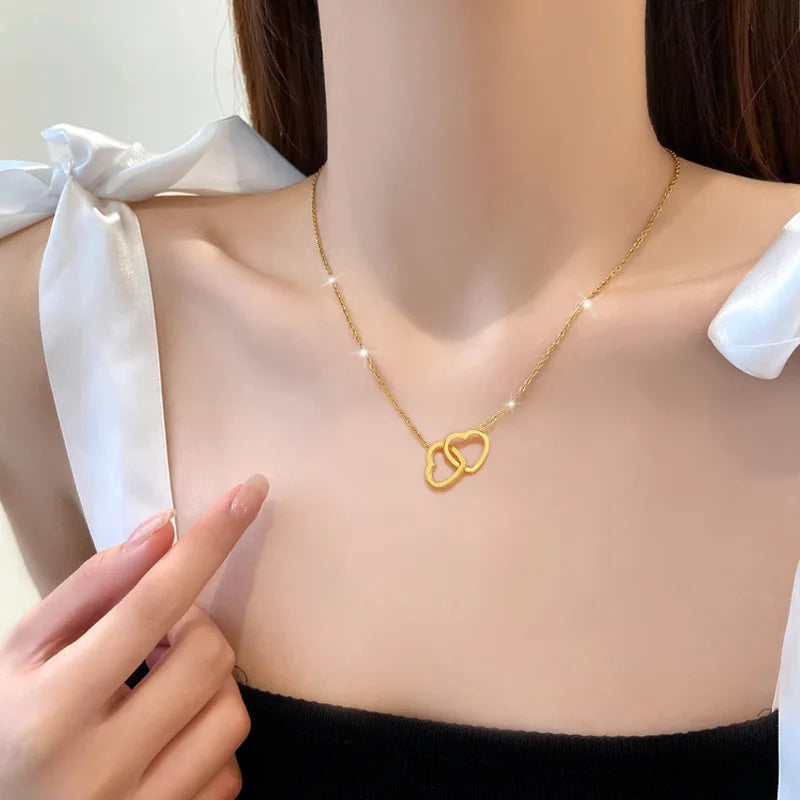 Collier Cœurs Entrelacés