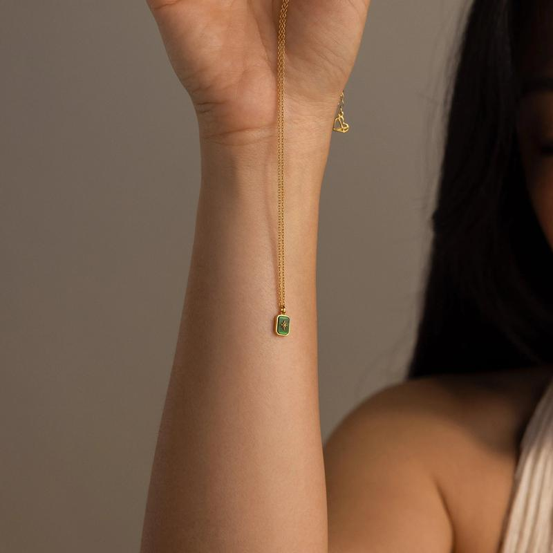 Collier Étoile du Nord avec Pierre de Naissance